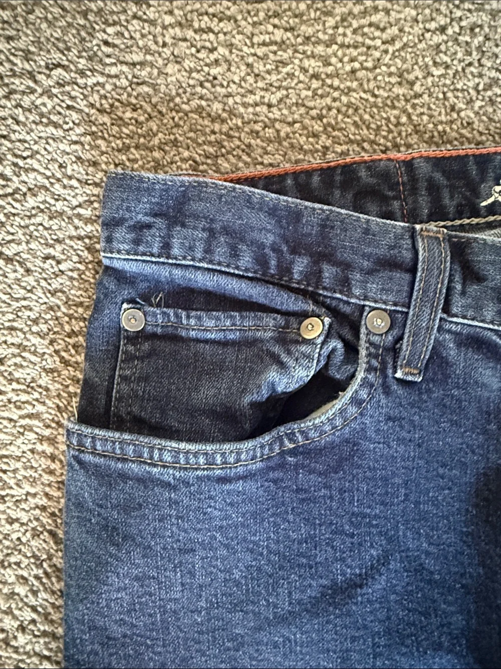 Eddie Bauer Men's Dark Blue Straight-Leg Jeans. Size 33x30.